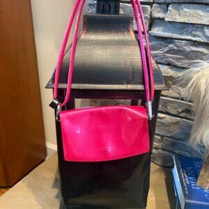 Frederic T Paris France Metallic Fuchsia Pink Black Patent Leather Crossbody Bag